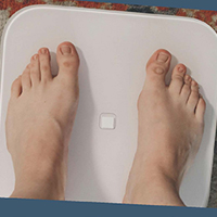 feet on scale